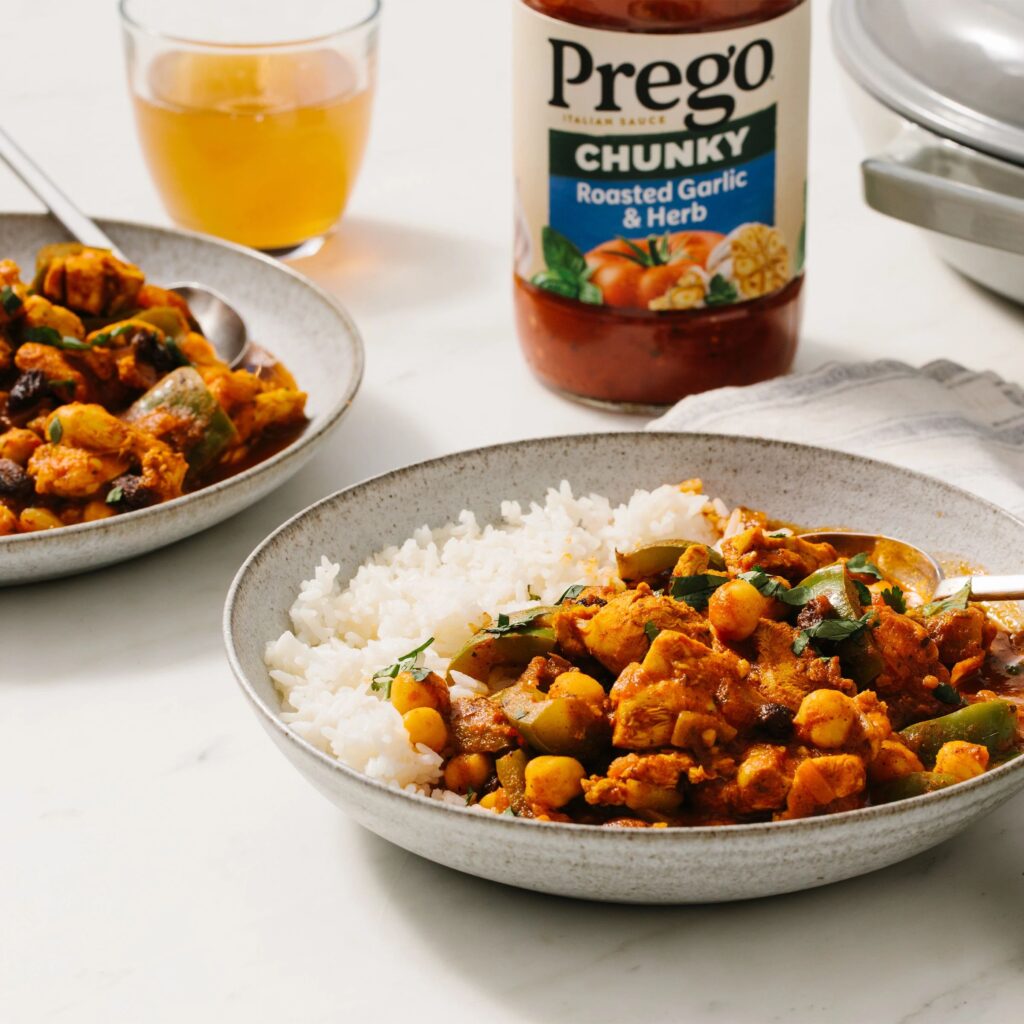 Prego Chunky Roasted Garlic & Herb Moroccan Chicken Stew
